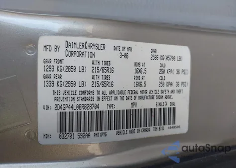 2006 Dodge Grand Caravan Sxt z USA, uszkodzony, nr VIN 2D4GP44L06R828704